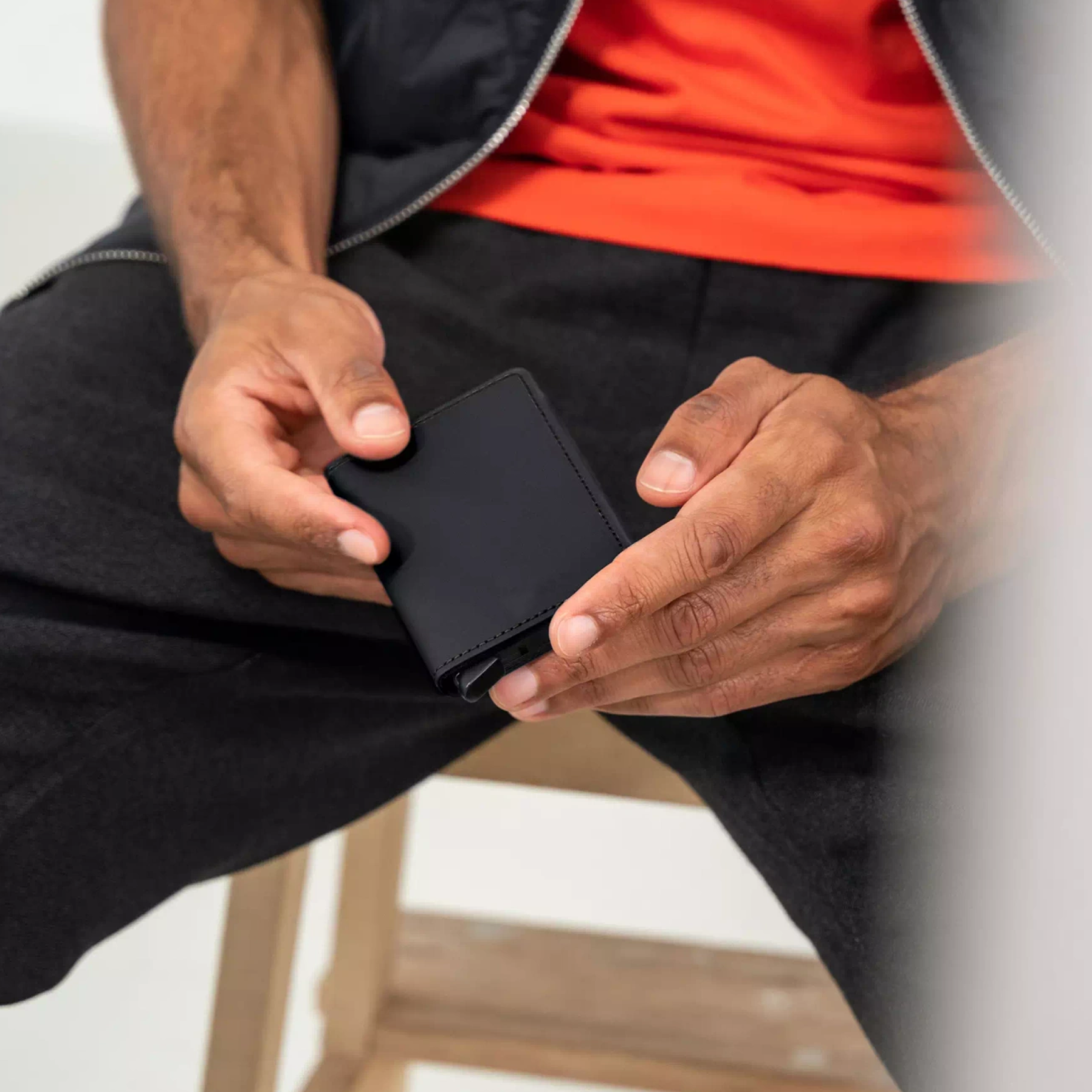 RFID Blocking Leather Wallet for Men | Pop-Up Card Mechanism